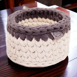 סדנה פרונטלית לסלסלה עם תחתית סרוגה